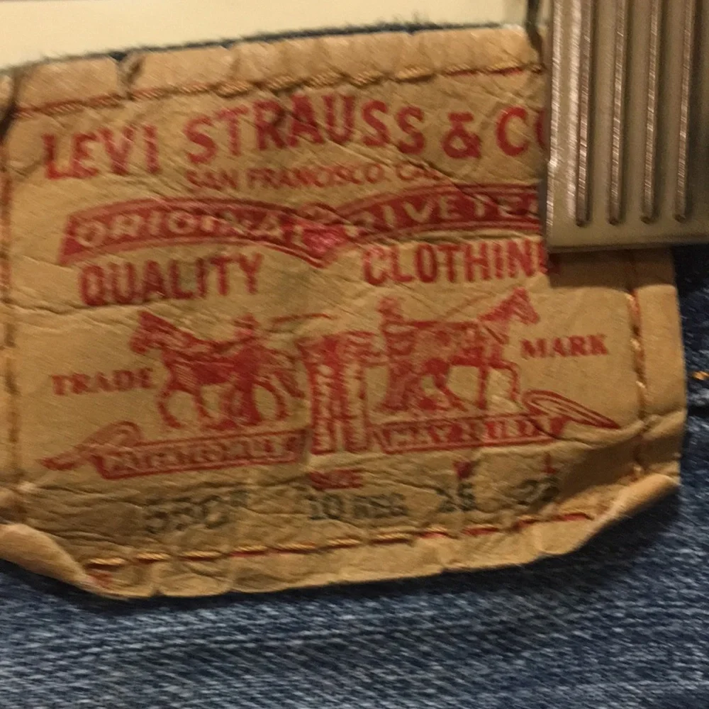 Levi’s 550 Red Label boys distressed denim Jeans relaxed fit Size 10 Reg 25x25